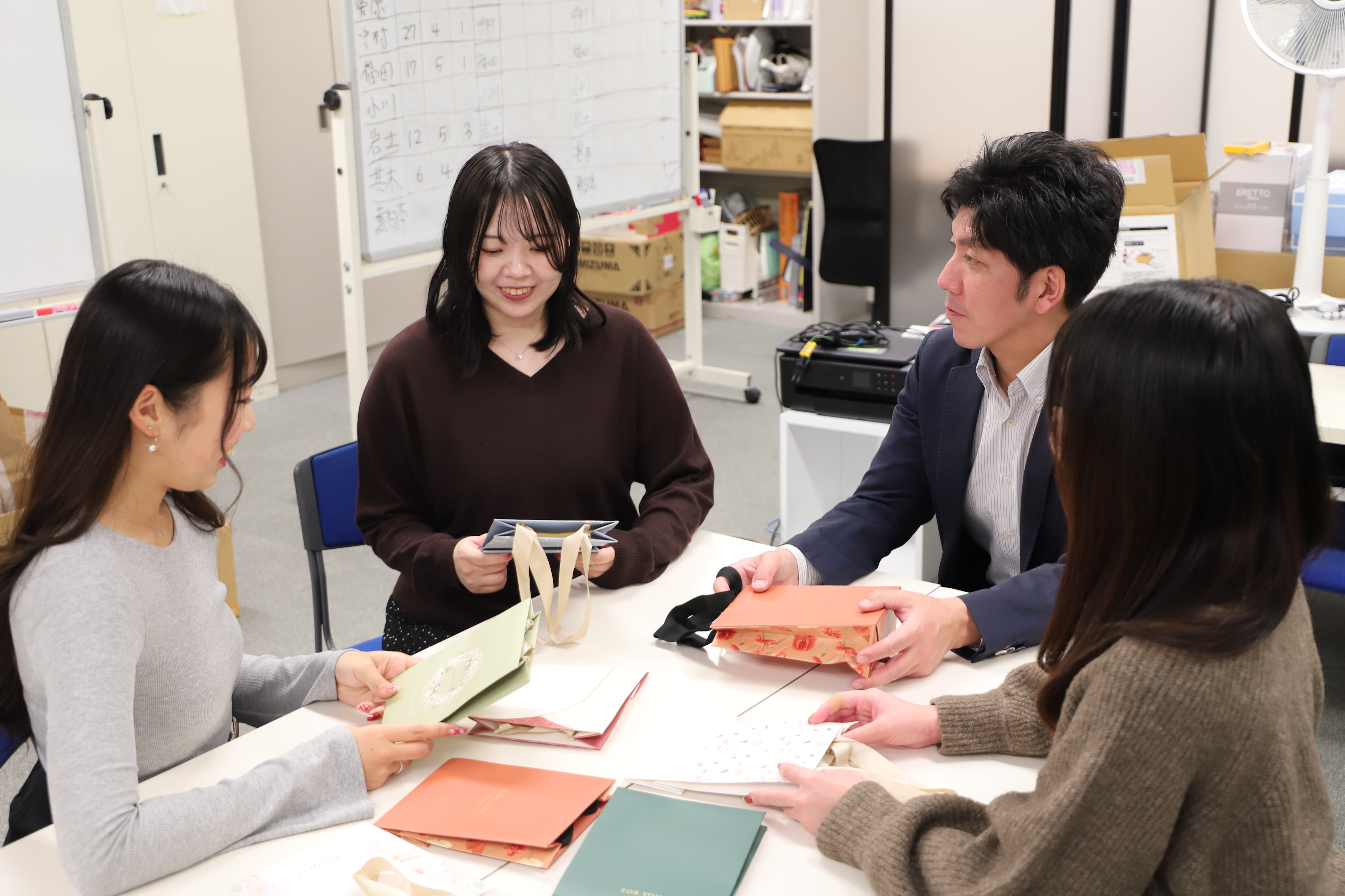 企画開発部の様子